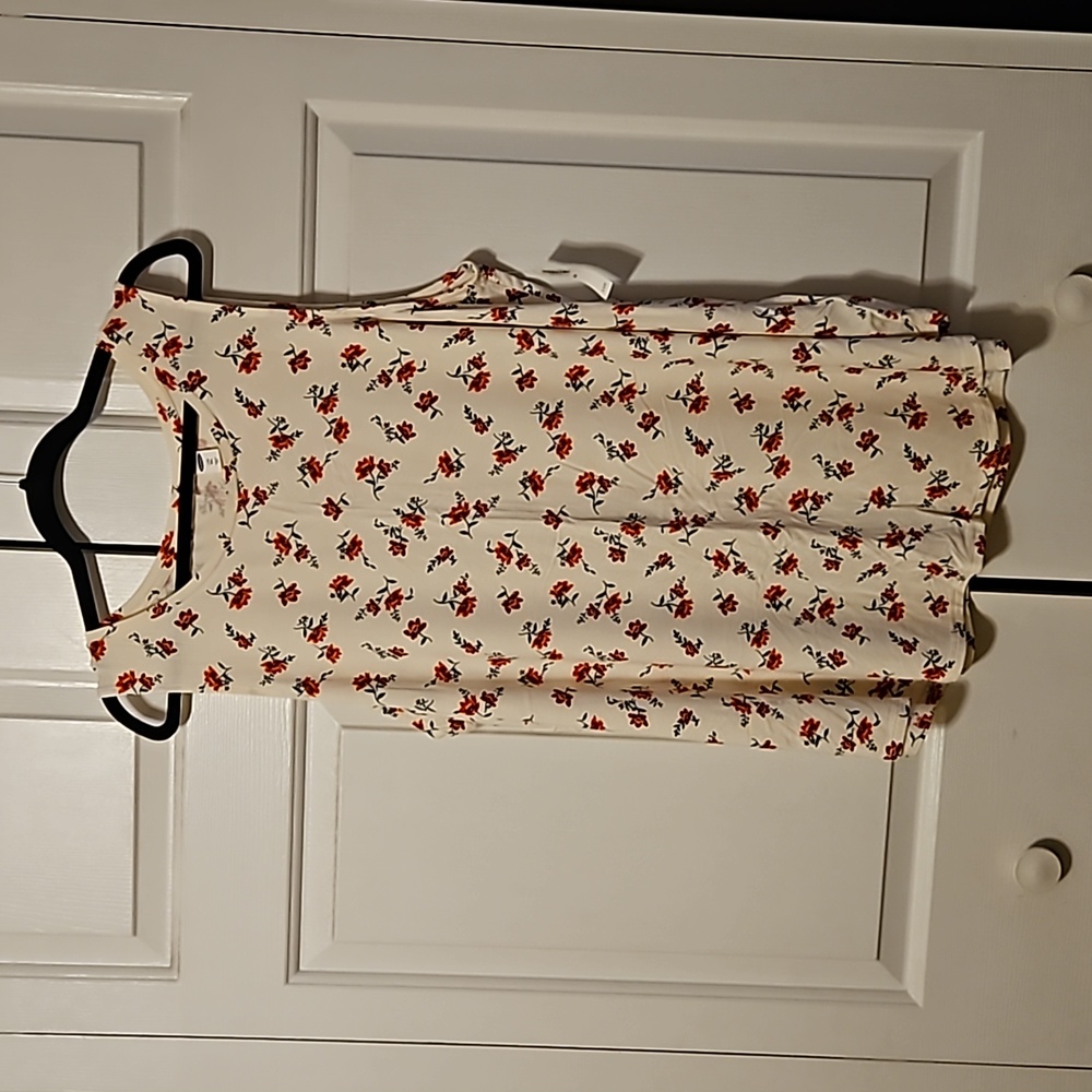 Old Navy top